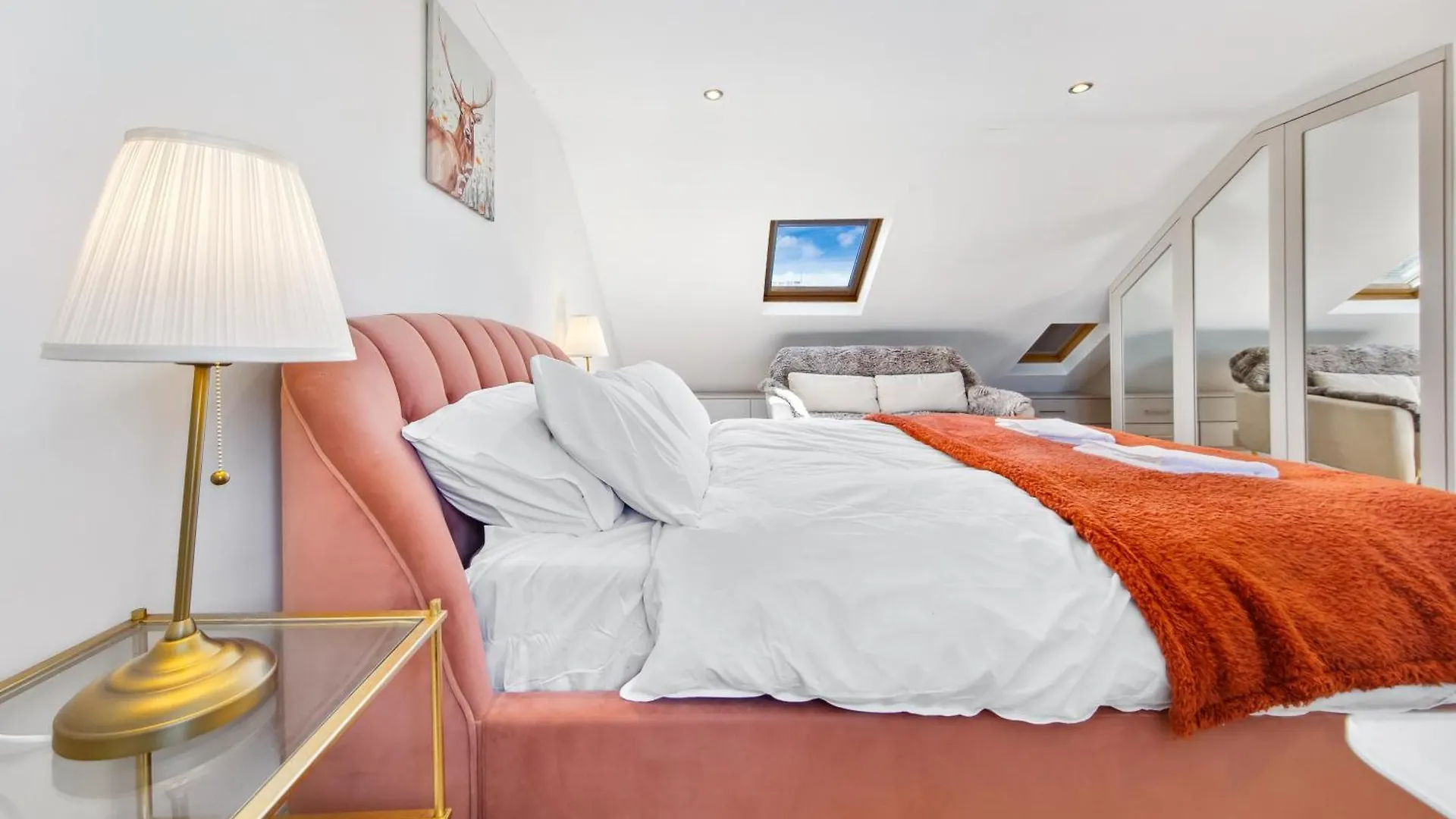 Apartment Lea Bridge Residence London